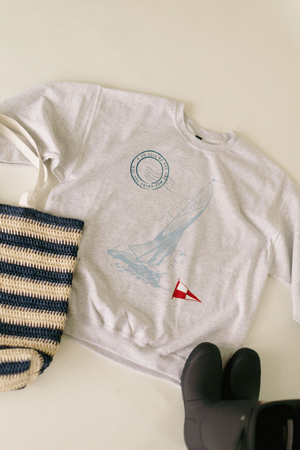 I am held by the one who calms the sea Graphic Sweatshirt